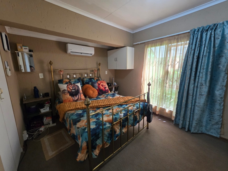 2 Bedroom Property for Sale in Vaalpark Free State
